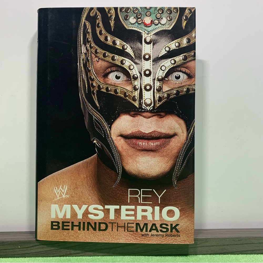 WWE REY MYSTERIO hardcover book BEHIND THE MASK